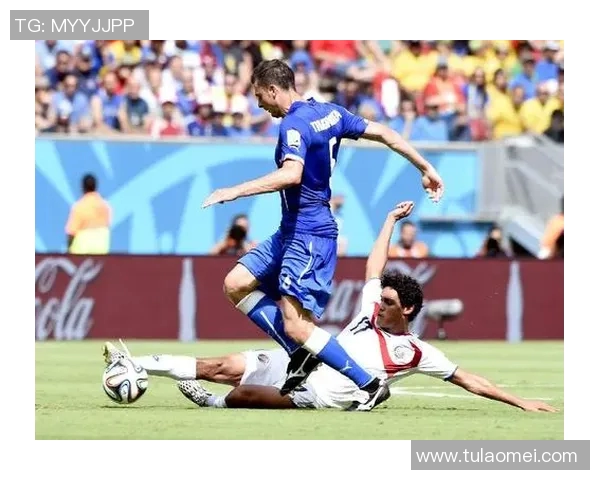 哥斯达黎加与乌拉圭的激烈对决展现足球魅力与团队精神